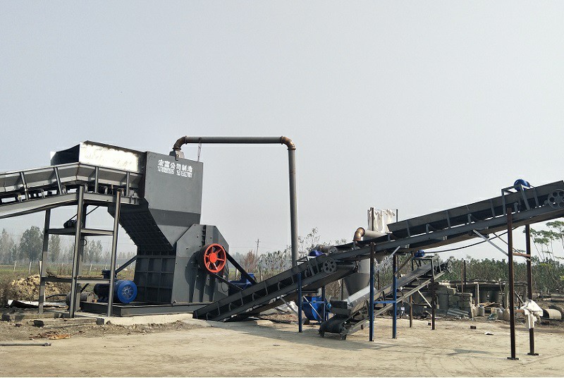 金屬破碎機